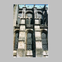 Chartres, 7, Langhaus von S, 1.- 3. Joch oestlich vom SW-Turm, Foto Heinz Theuerkauf.jpg